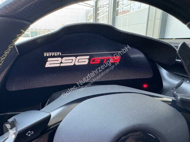 Samochód dostawczy Ferrari 296 GTB Coupe