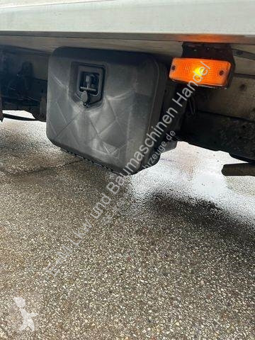 Autoutilitară Iveco 35S17 KÜHLKOFFER