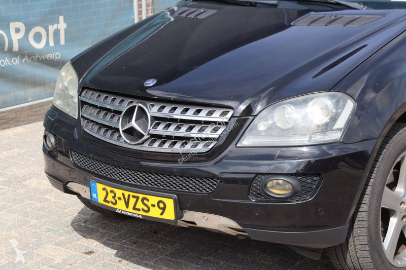 Véhicule utilitaire Mercedes 4 MATIC M-Klasse