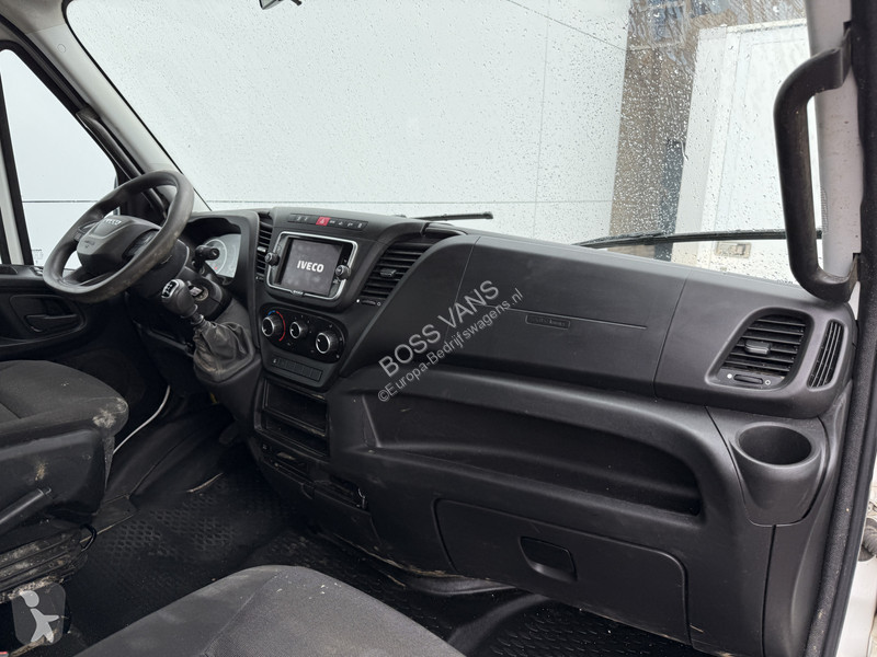 Autoutilitară Iveco 35C16 3.0 Dubbele Cabine...