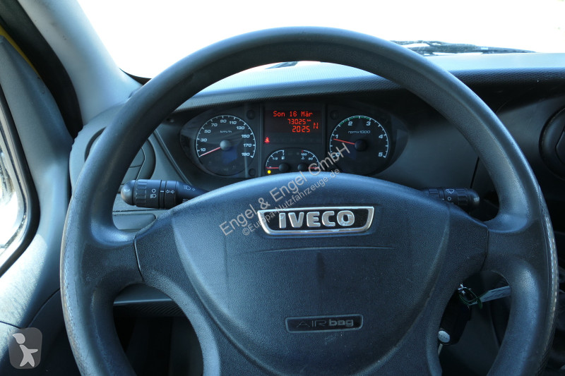 Veicolo commerciale Iveco Daily 35 S11 C30C...