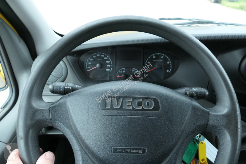 Furgoneta Iveco Daily 35 S11 C30C AUTOMATIK...