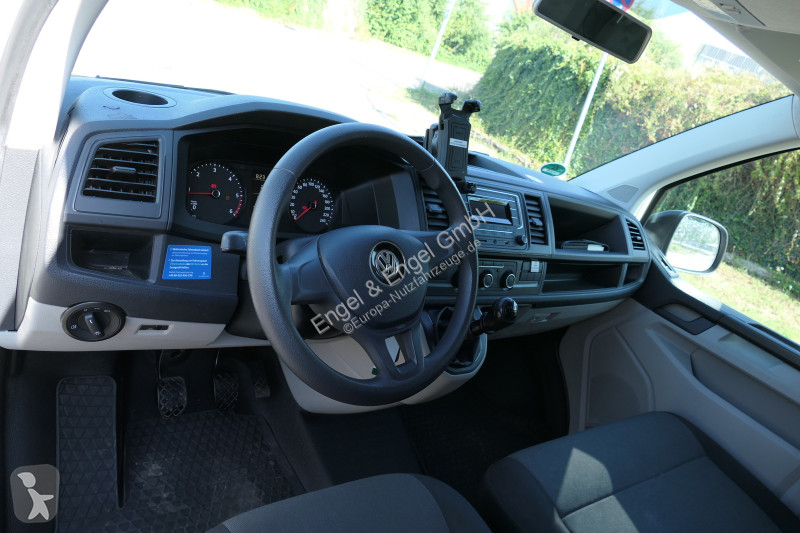 Autoutilitară Volkswagen T6 Lang Transporter...