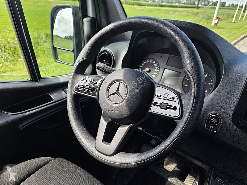 Užitkové vozidlo Mercedes 317 L3H2 Maxi Mbux