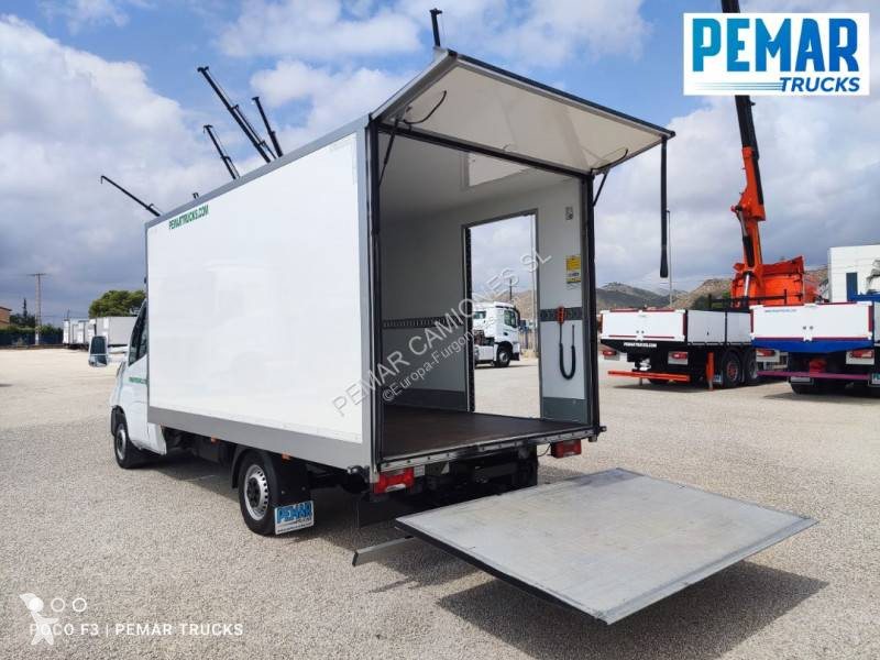 Furgoneta Iveco