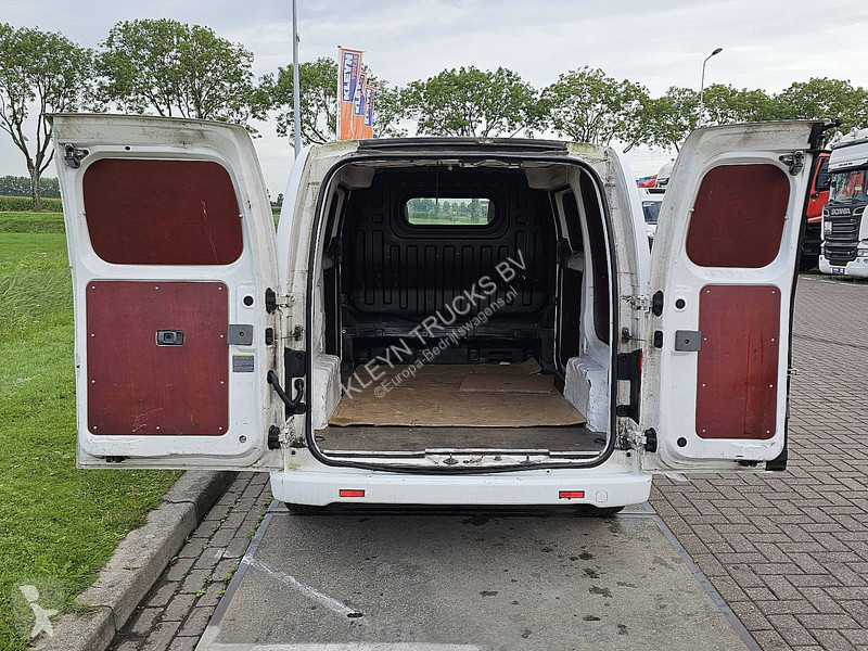 Autoutilitară Nissan 200 Airco 2x Zijdeur NAP nv