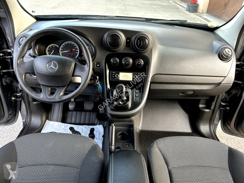 Véhicule utilitaire Mercedes Mixto Extra Long...