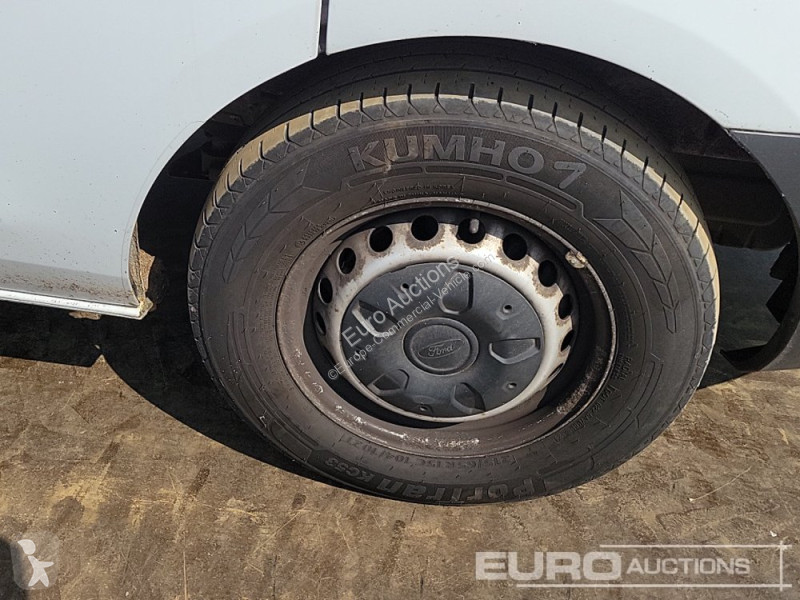 Autoutilitară Ford 270