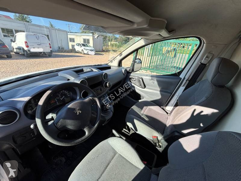 Véhicule utilitaire Peugeot