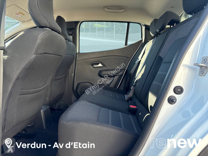 Veículo utilitário Dacia Sandero ECO-G 100 - 22
