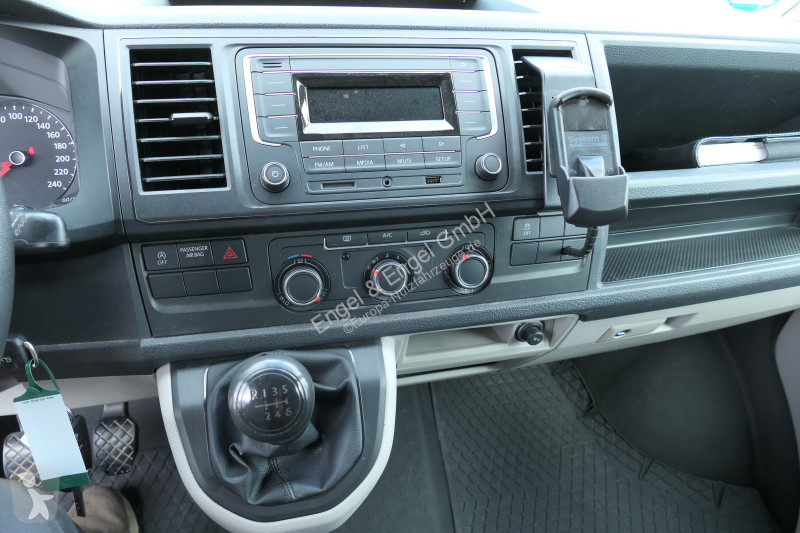Autoutilitară Volkswagen T6 Transporter 2.0 TDI...