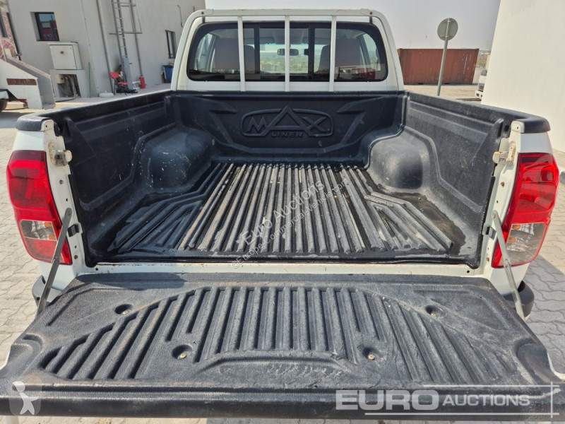 Veicolo commerciale Toyota Hilux DLX
