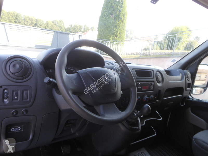 Samochód dostawczy Renault Plateau CDC Double...