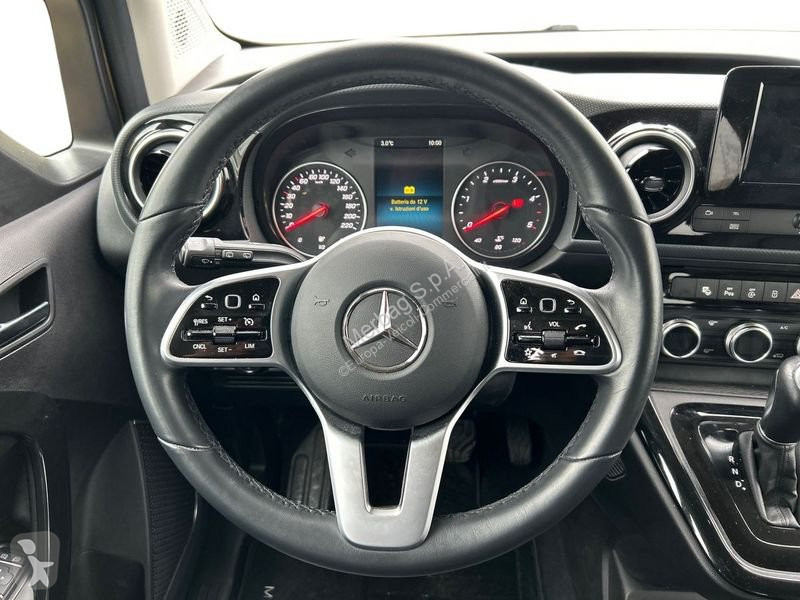 Veicolo commerciale Mercedes 180 d Sport