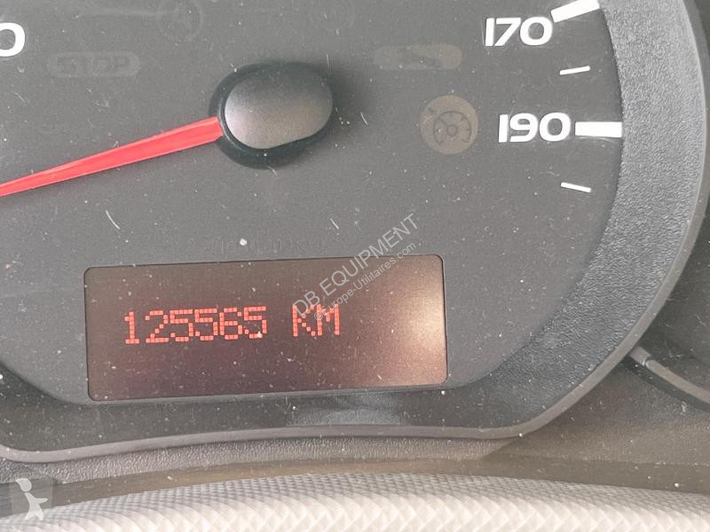 Véhicule utilitaire Renault TRIBENNE 2,3L DCI...