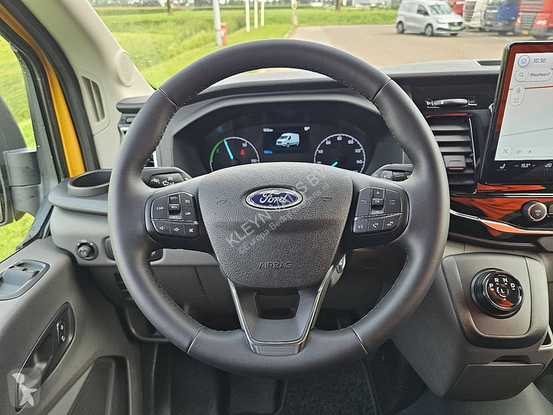 Užitkové vozidlo Ford L3H3 68kWh Navi! E-