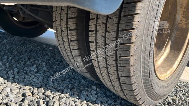 Véhicule utilitaire Iveco 50C18 Kühler...