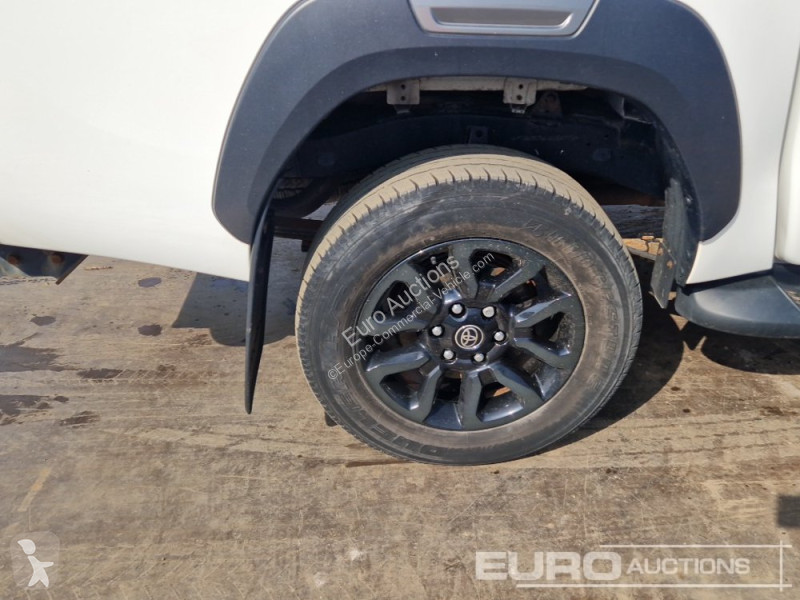 Véhicule utilitaire Toyota Hilux