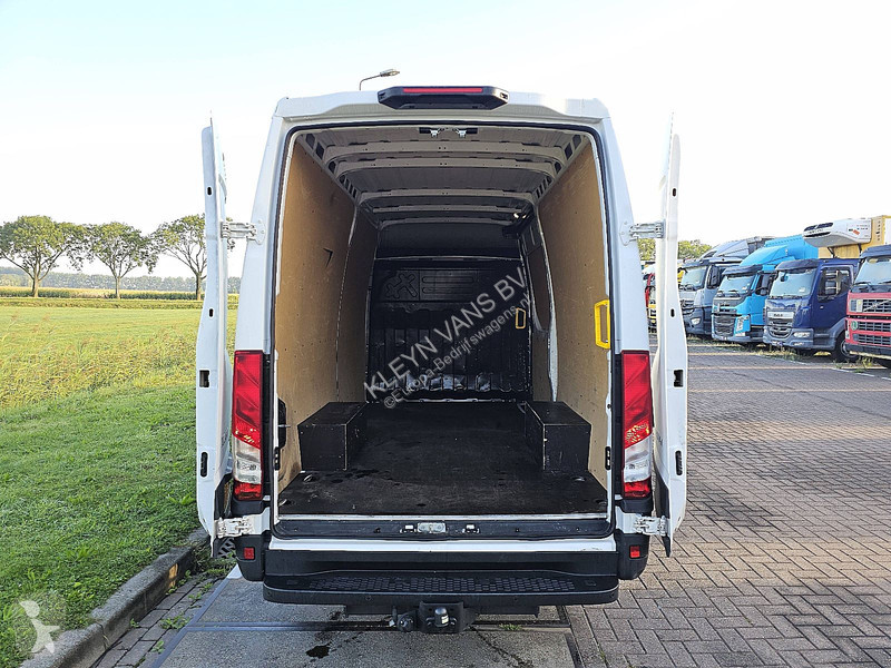 Veículo utilitário Iveco 35S14 L2H2 3.5T-AHG...