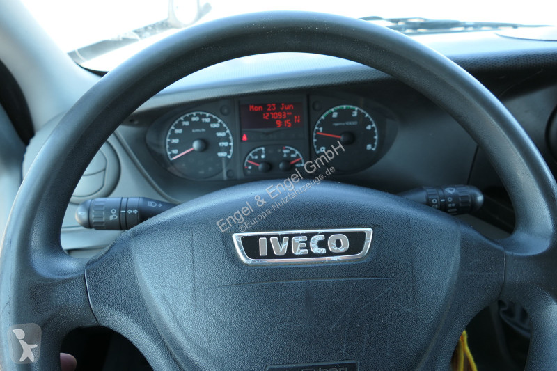 Furgoneta Iveco Daily 35 S11 C30C AUTOMATIK...