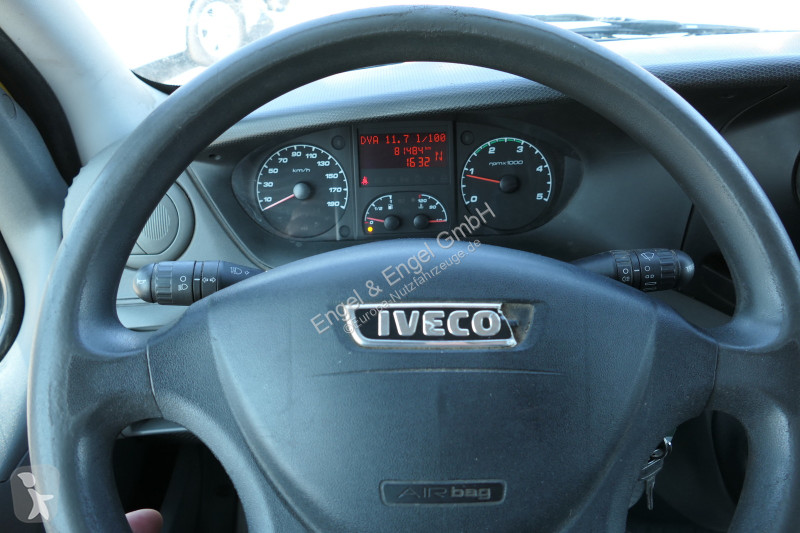 Furgoneta Iveco Daily 35 S11 C30C AUTOMATIK...