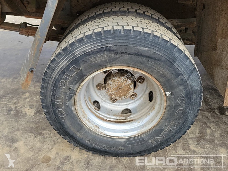 Furgoneta Iveco 100E18