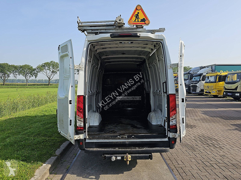 Veicolo commerciale Iveco 35S14       L2H2...