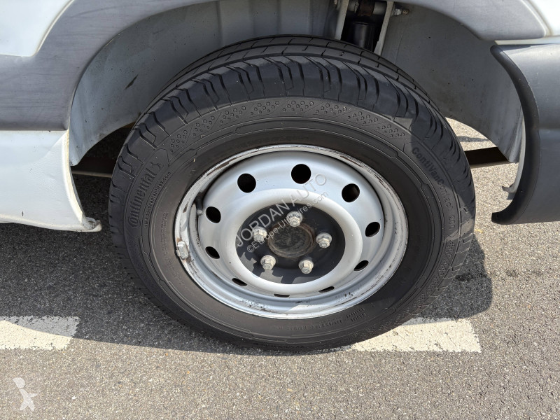 Veicolo commerciale Renault II 2.5 Dci 120 L3H3...