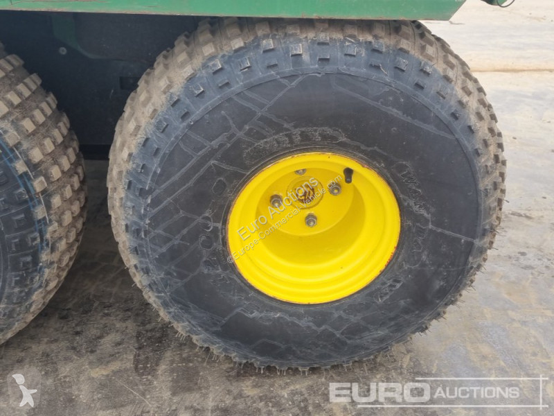 Furgoneta John Deere AMT626