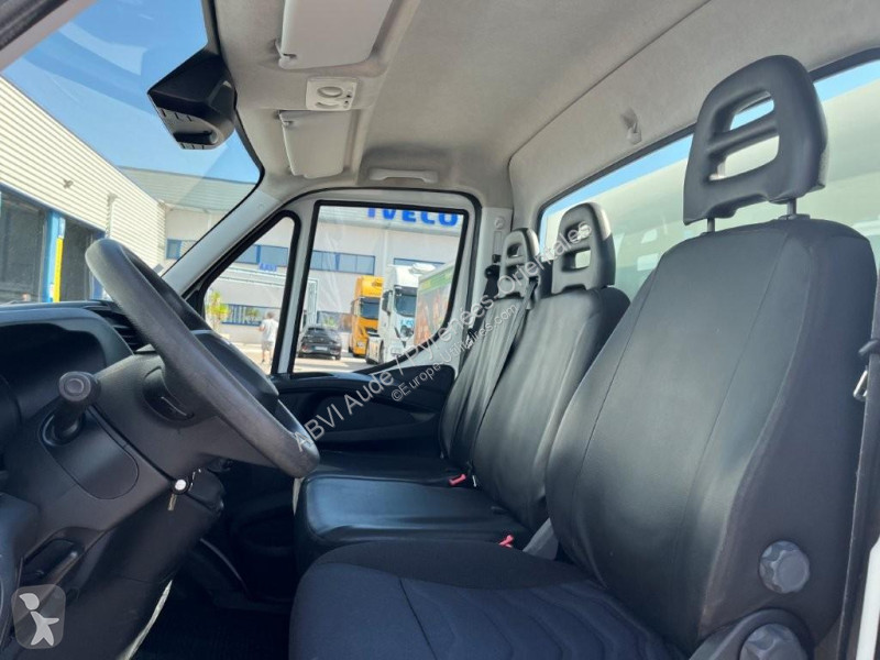 Autoutilitară Iveco 35C14H CLIM AUTO BLUETOOTH...