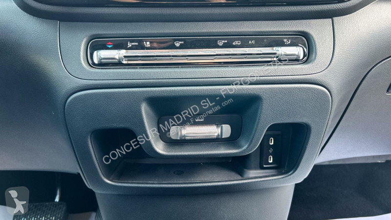 Véhicule utilitaire Mercedes 116CDI AT 120kW...