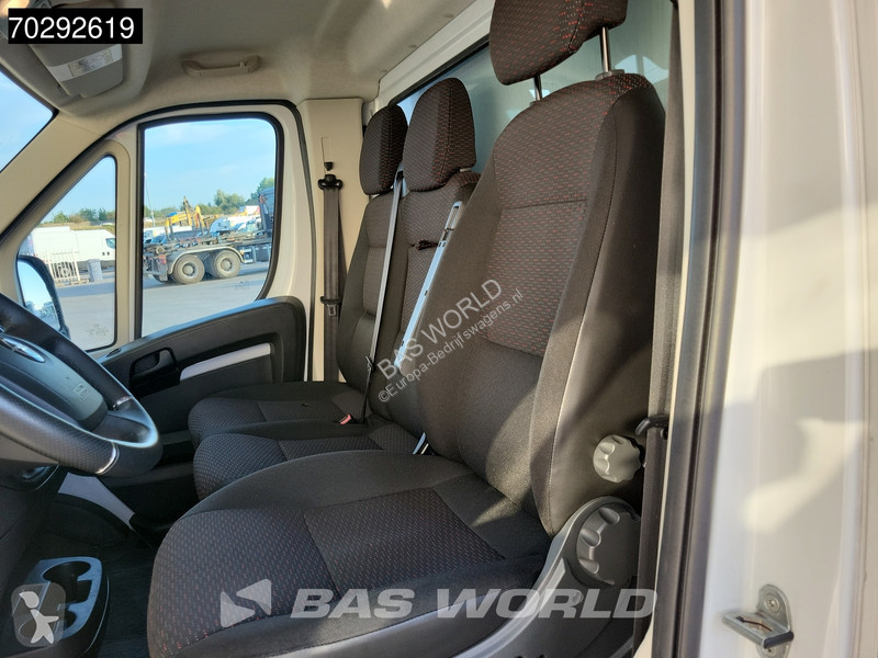 Veicolo commerciale Opel 140PK Laadklep...