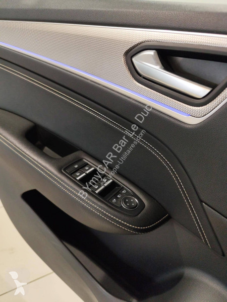 Autoutilitară Renault Arkana mild hybrid 140...