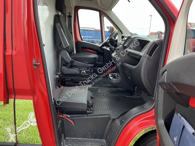 Nyttofordon Peugeot Verkaufsfahrzeug Foodtruck