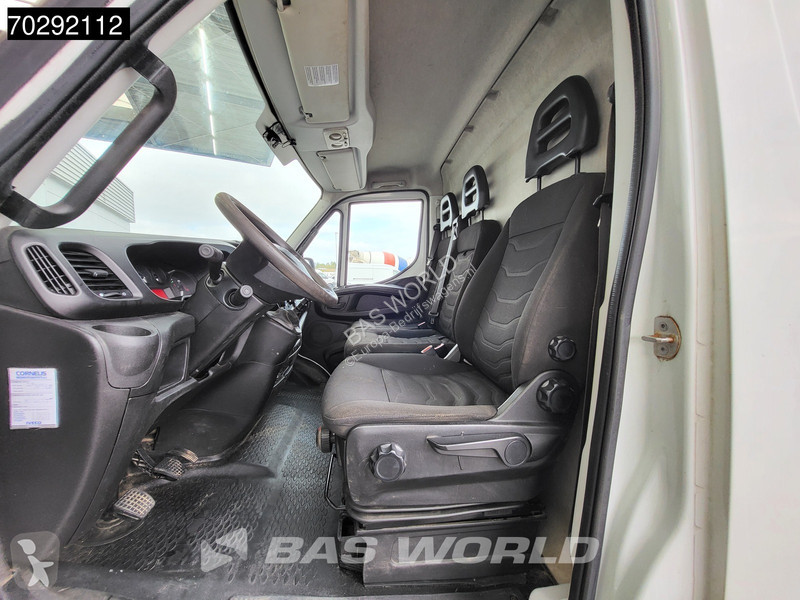 Furgoneta Iveco 35C15 3,0L Dubbellucht L2H2...