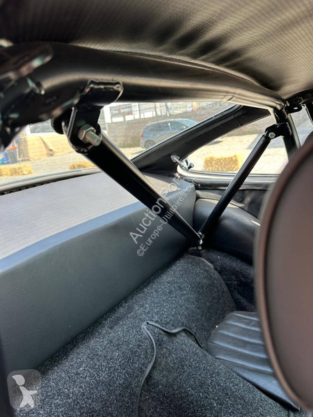 Véhicule utilitaire Porsche 2.0