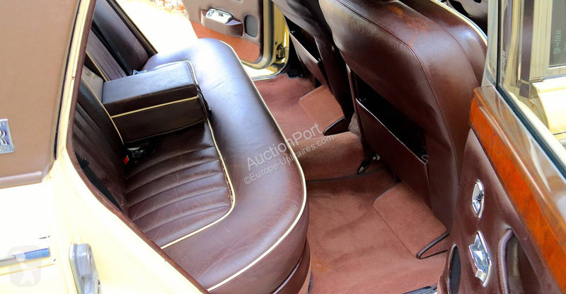 Véhicule utilitaire Rolls-Royce  Silver Shadow...