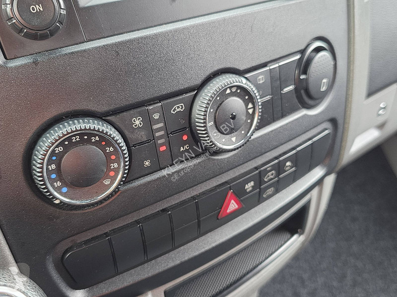 Autoutilitară Mercedes 516 ac automaat EURO6
