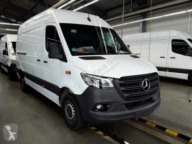 Užitkové vozidlo Mercedes 317...