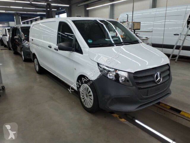 Autoutilitară Mercedes Vito KA...