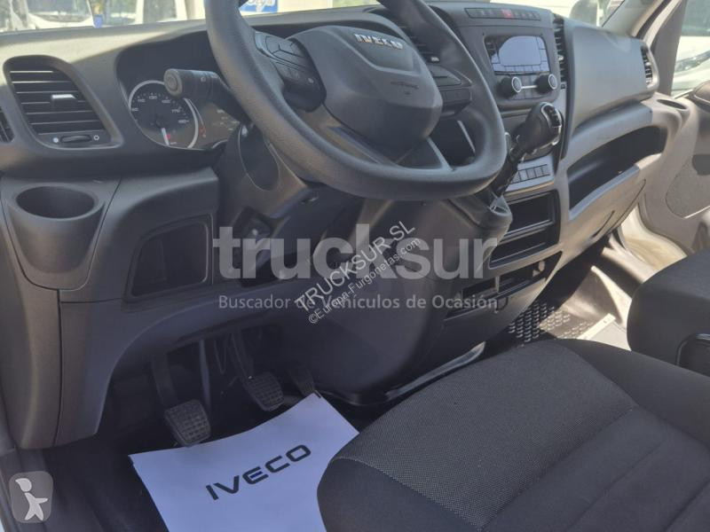 Veicolo commerciale Iveco  DAILY 35C16H