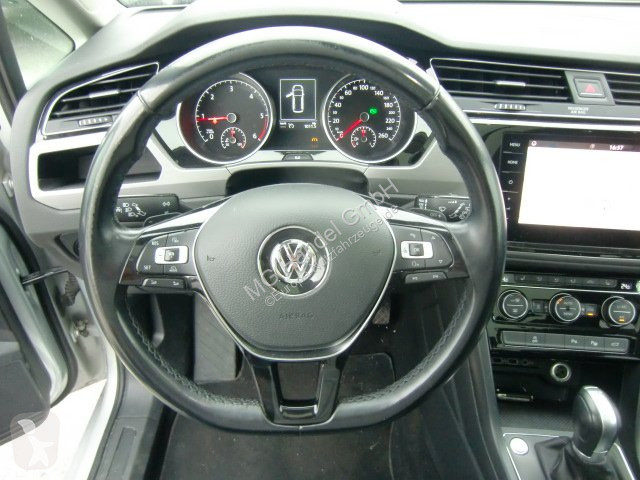 Furgoneta Volkswagen Touran Highline Sky
