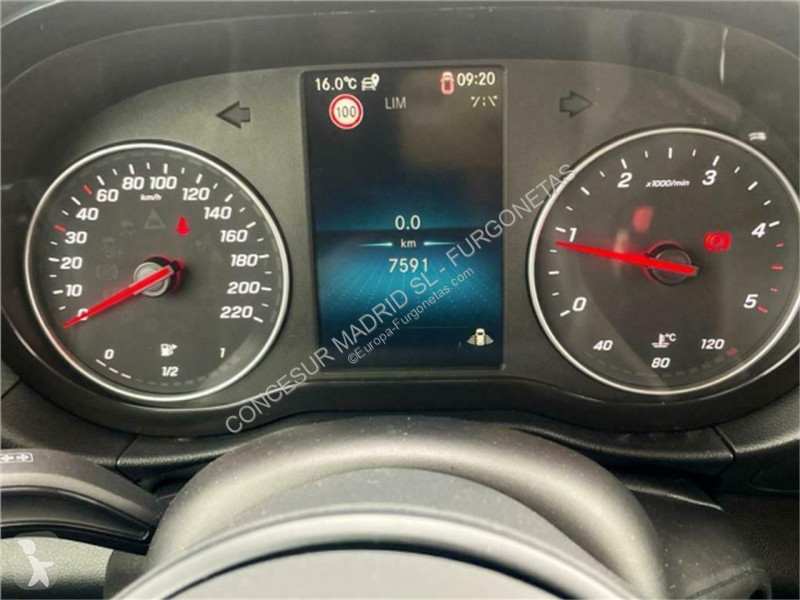 Véhicule utilitaire Mercedes 110 CDI 70kW...