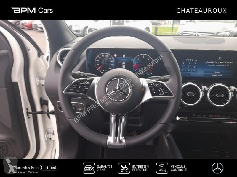 Veículo utilitário Mercedes GLA 180 d 116ch...