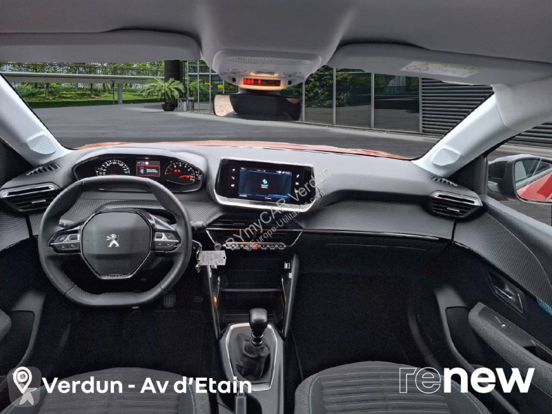 Véhicule utilitaire Peugeot 208 PureTech 100...