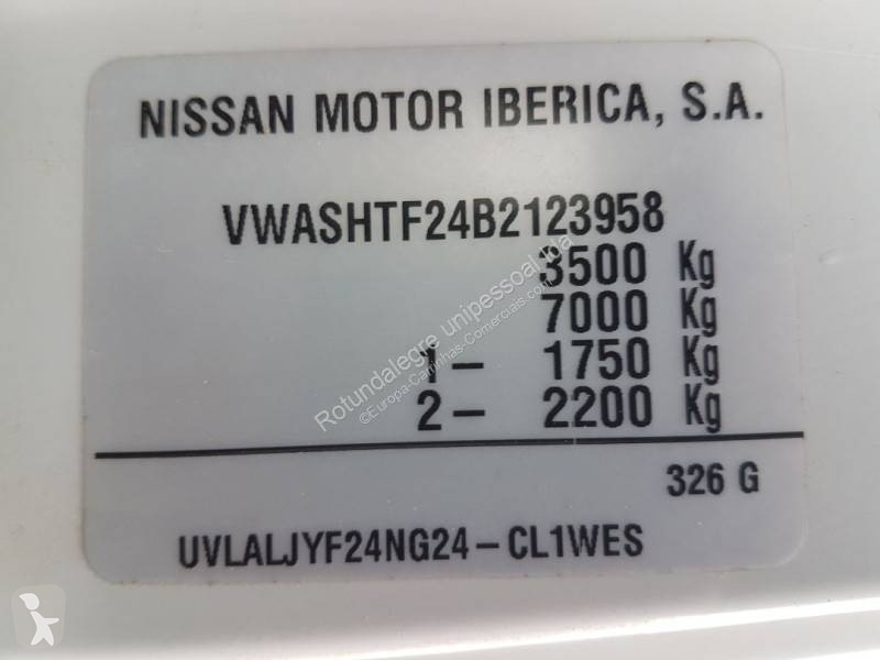 Véhicule utilitaire Nissan