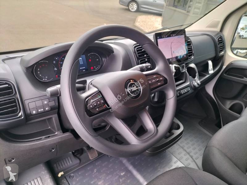 عربة نفعية Opel