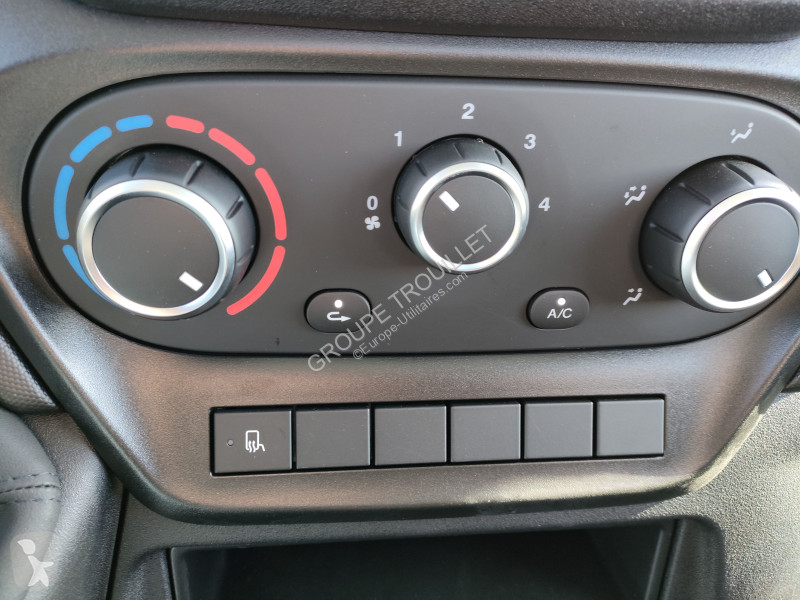Véhicule utilitaire Iveco RJ COFFRES 160 CV 3,5 T