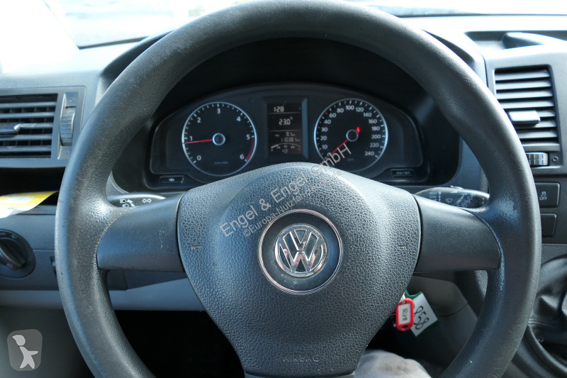 Véhicule utilitaire Volkswagen T5 Transporter...
