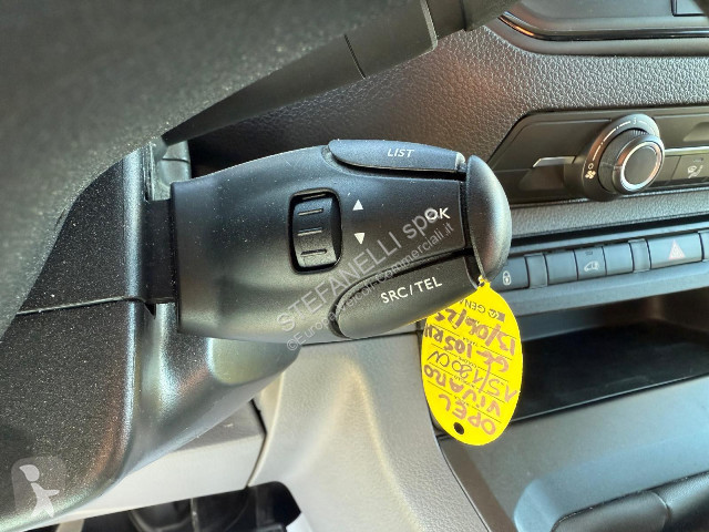 عربة نفعية Opel VIVARO 1.5 120 L2H1